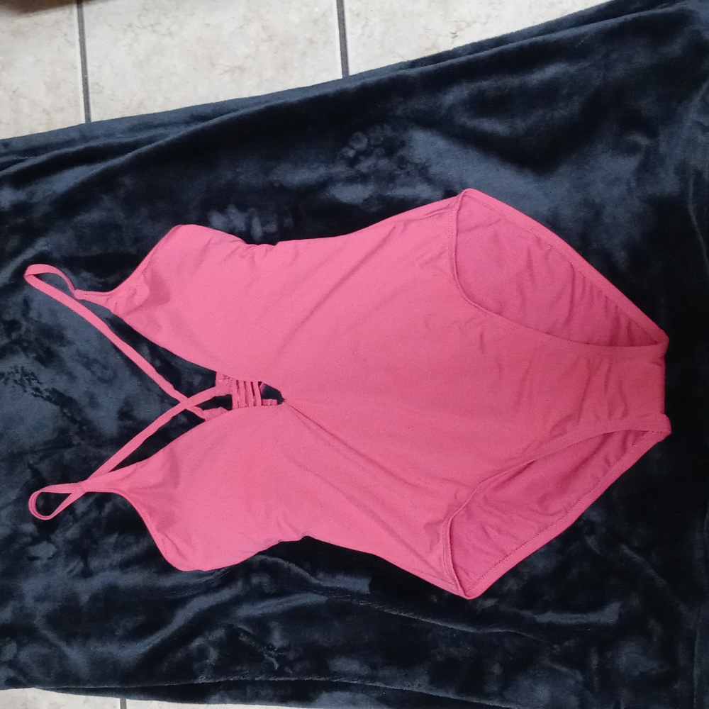 Cole of California one piece swimsuit size 12 in Berry